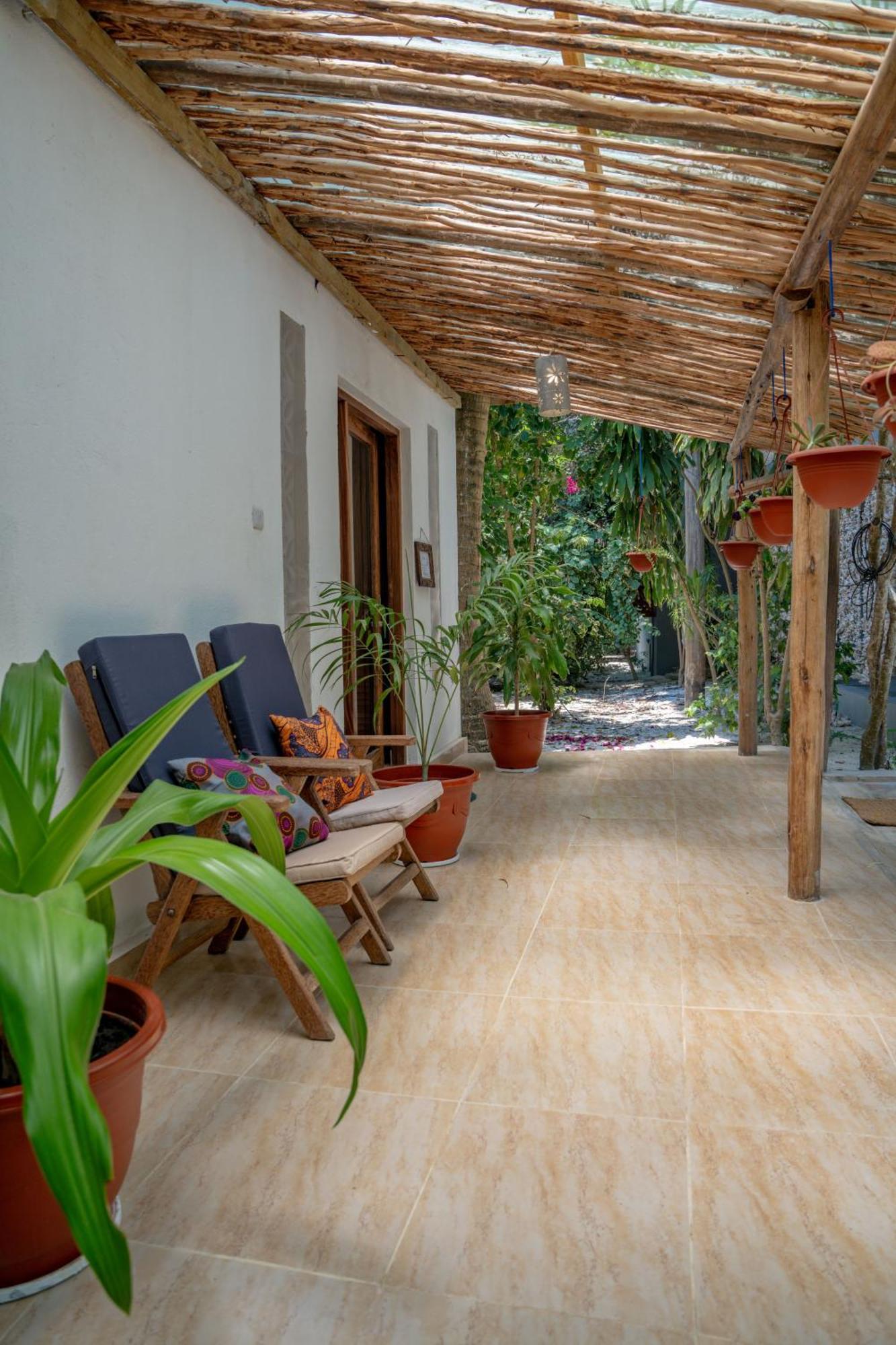 มิชัมวี ซันเซ็ต เบย์ รีสอร์ต Hotel Michamvi Kae ภายนอก รูปภาพ