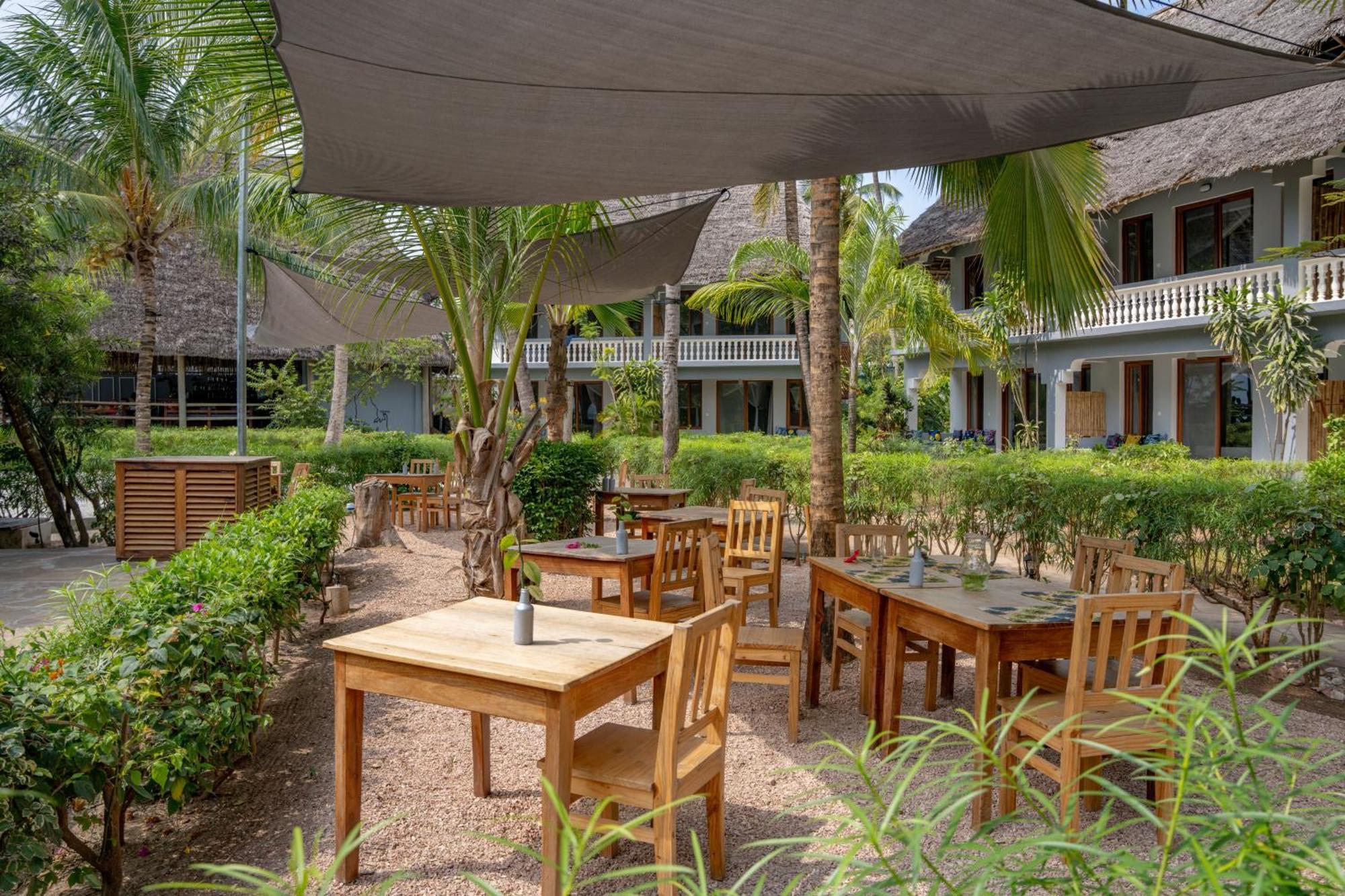 มิชัมวี ซันเซ็ต เบย์ รีสอร์ต Hotel Michamvi Kae ภายนอก รูปภาพ