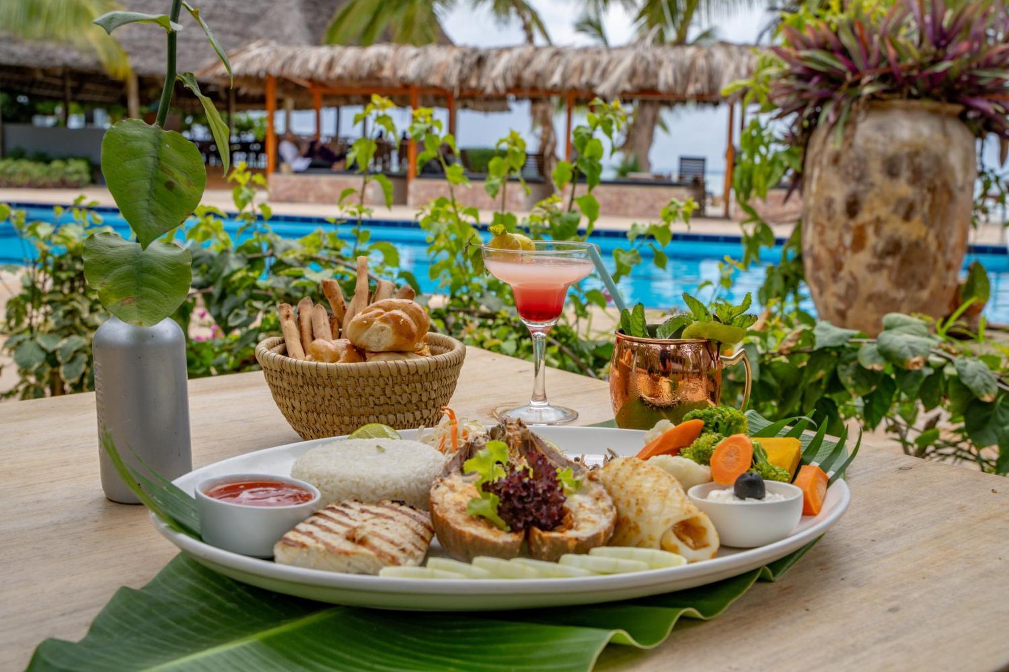 มิชัมวี ซันเซ็ต เบย์ รีสอร์ต Hotel Michamvi Kae ภายนอก รูปภาพ